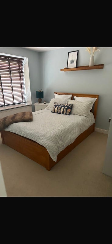 Room Ellison Road in Greater London