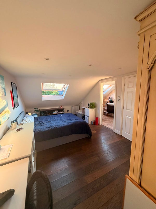 Room Marmion Road in Greater London