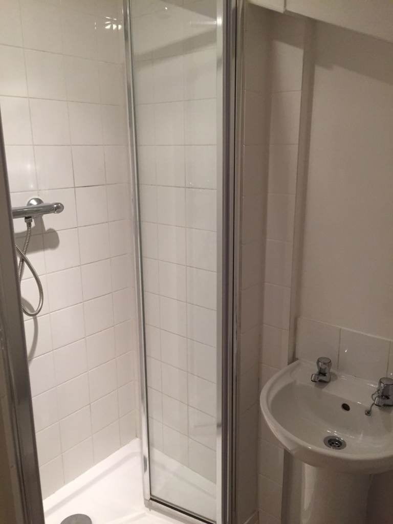 Flat Windsor Avenue in Greater London