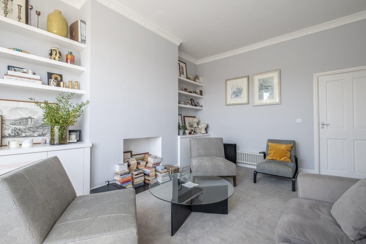 Flat West Hill Road in Greater London