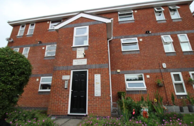 Flat Lower Audley Street in Blackburn