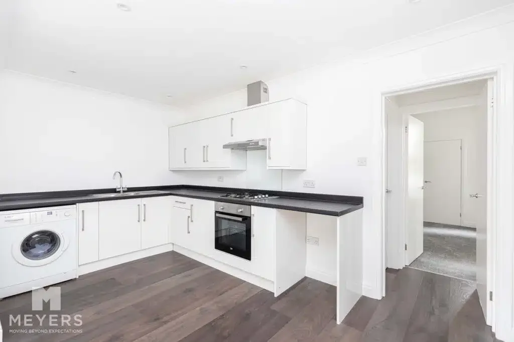 Flat Beechey Road in Bournemouth