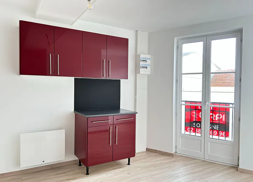 Flat Rue des Chêneries in La Ferté-Saint-Aubin