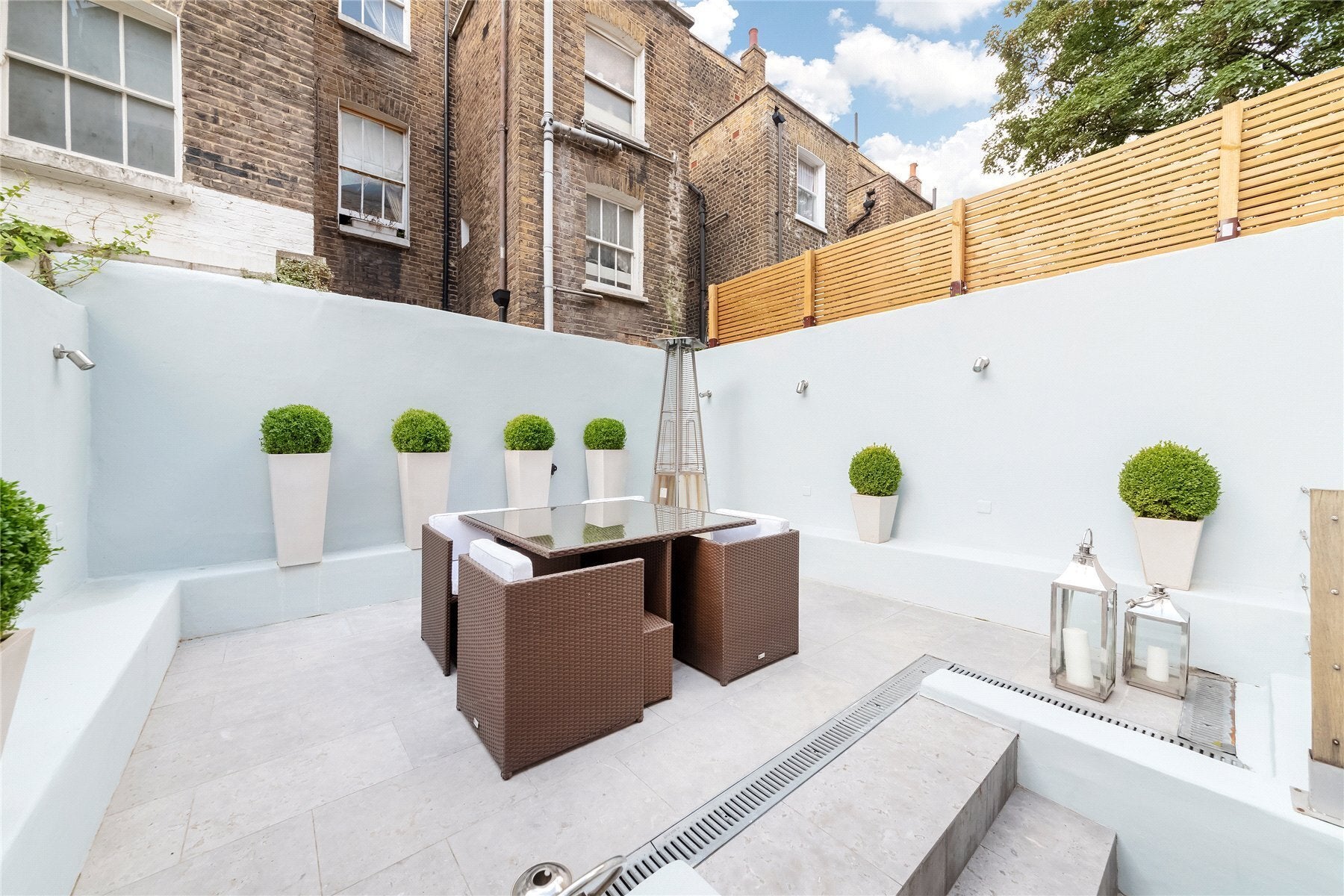 House Langton Street in Greater London
