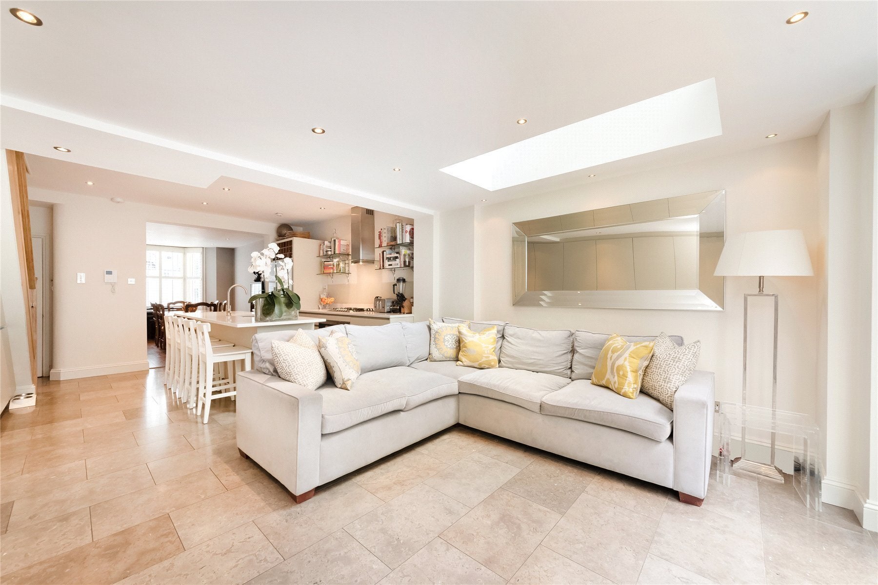 House Langton Street in Greater London