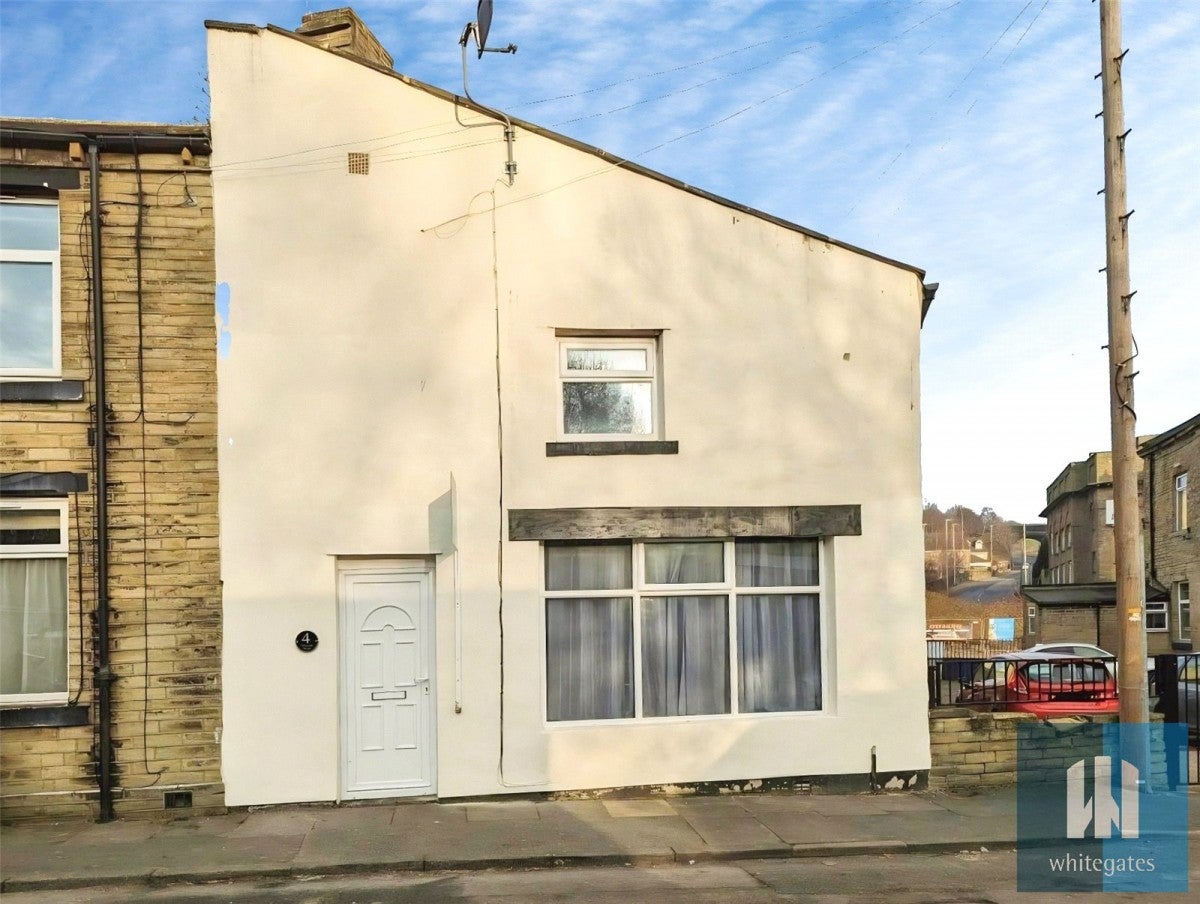 House Victoria Road in Calderdale