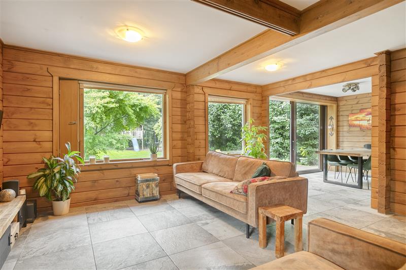 Vrijstaande woning te koop: Klavergriend 65, Almere