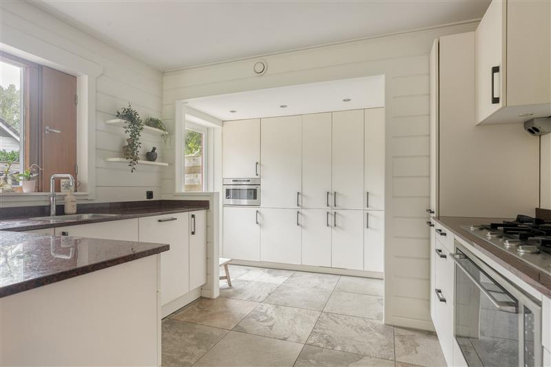 Vrijstaande woning te koop: Klavergriend 65, Almere