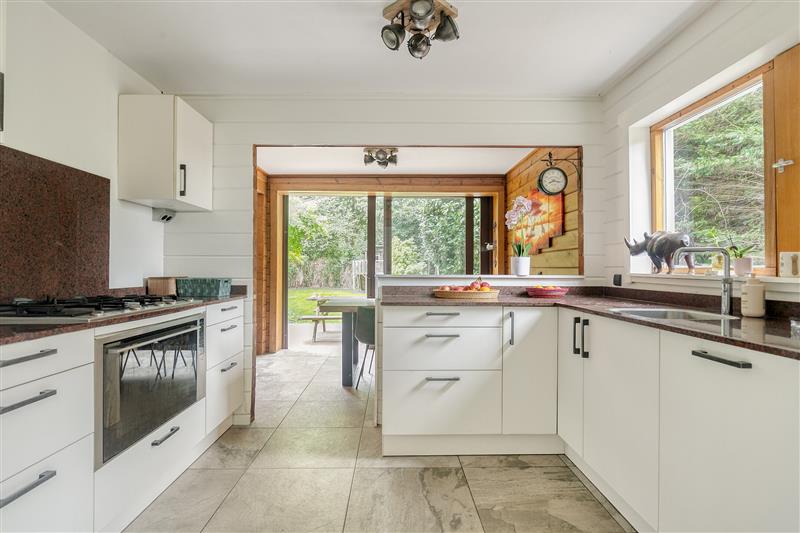 Vrijstaande woning te koop: Klavergriend 65, Almere