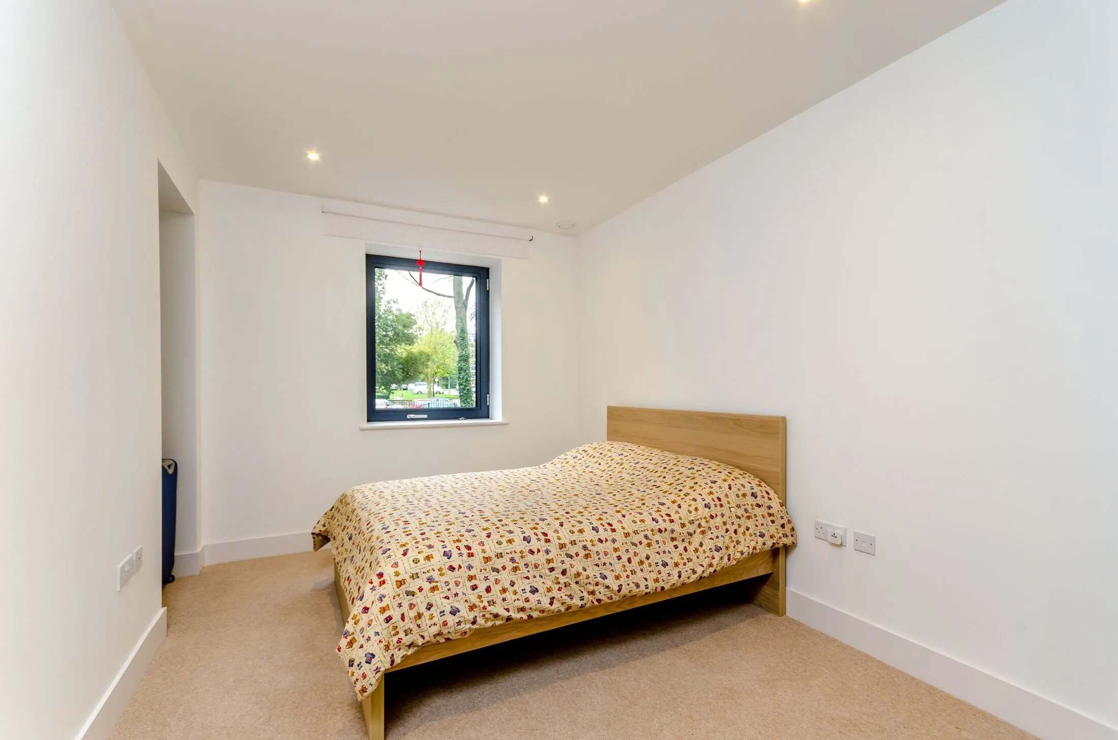 Flat Hayward Gardens in Greater London