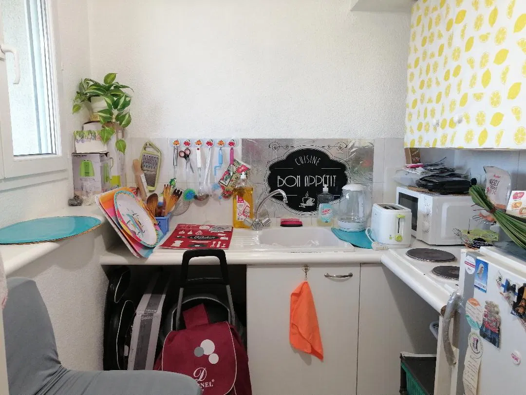 Chambre Rue Robert Caumont à Bordeaux