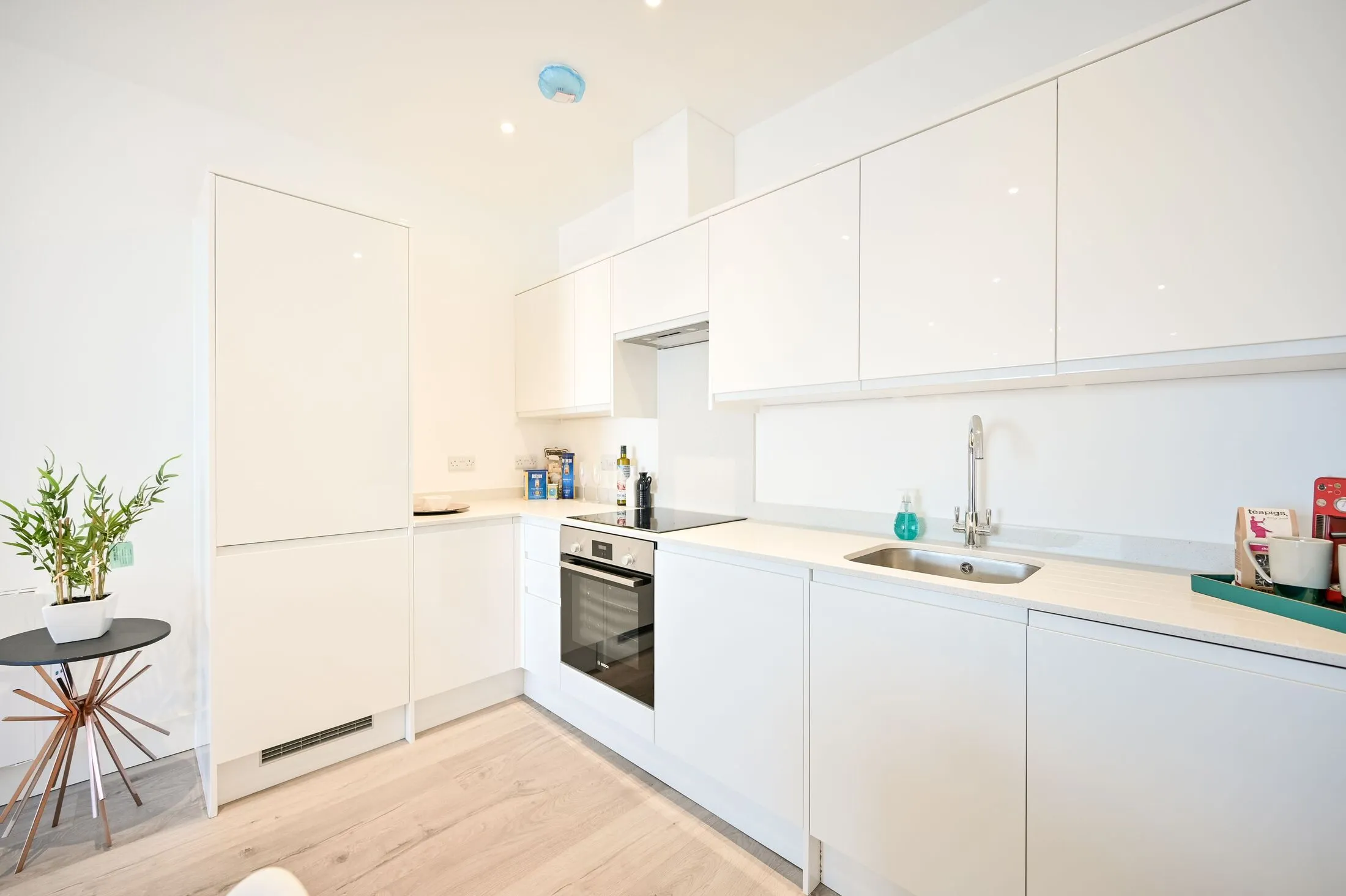 Flat Cambridge Road in Greater London