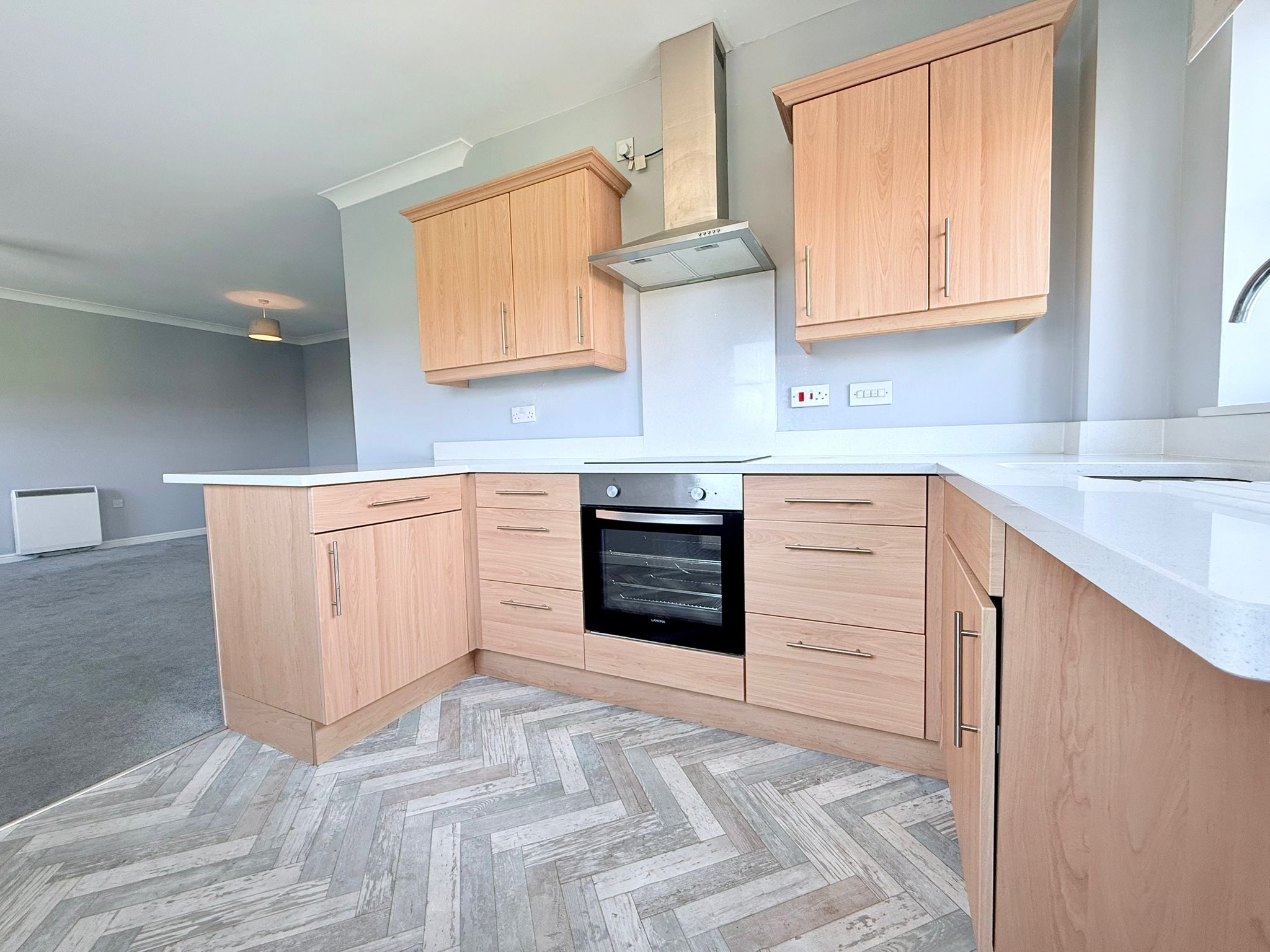 Flat Wickham Crescent in Braintree