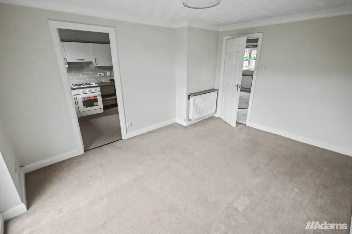 Flat Stenhills Crescent in Runcorn