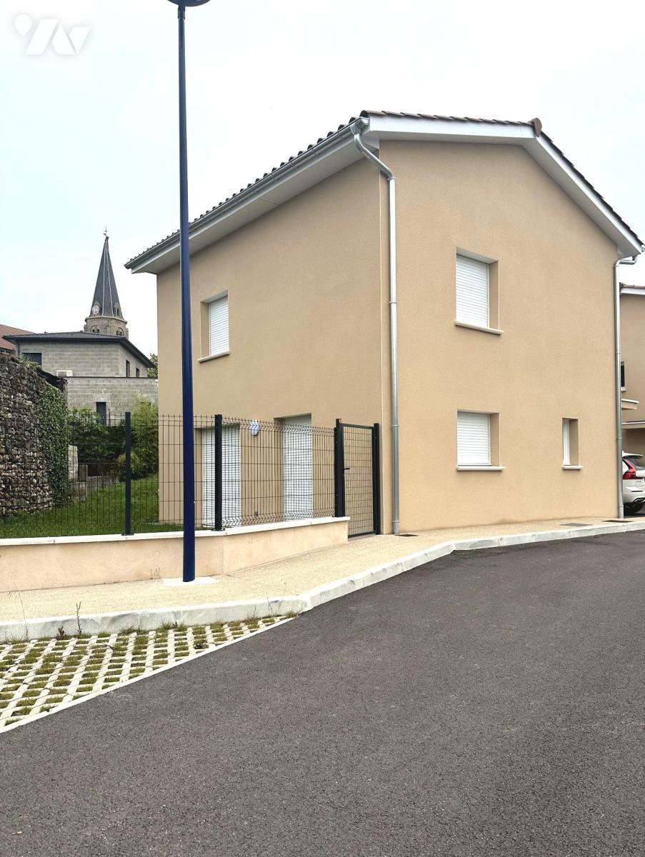 Maison Rue de la Grange au Lierre à Colombier-Saugnieu