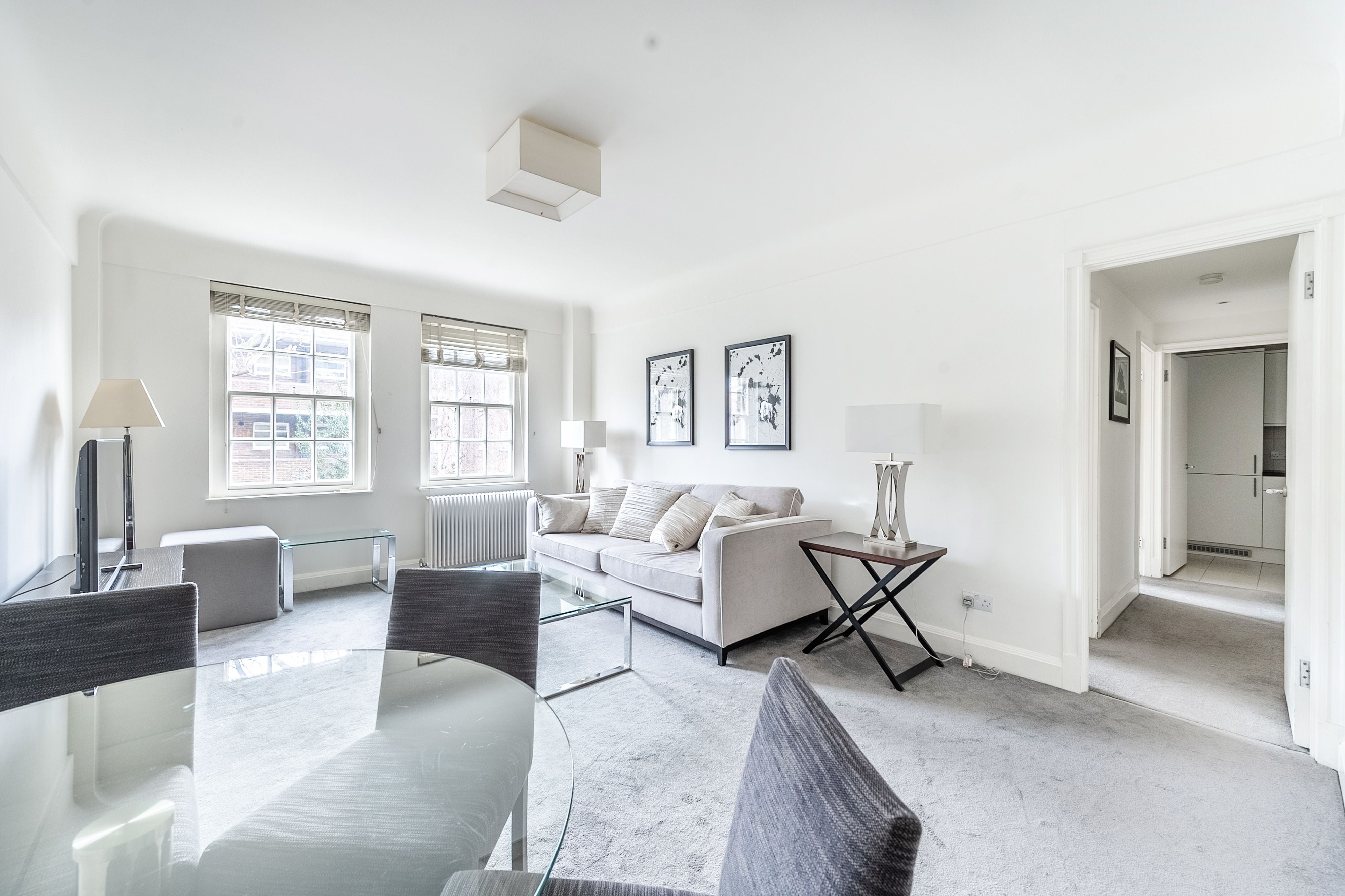Flat Fulham Road in Greater London