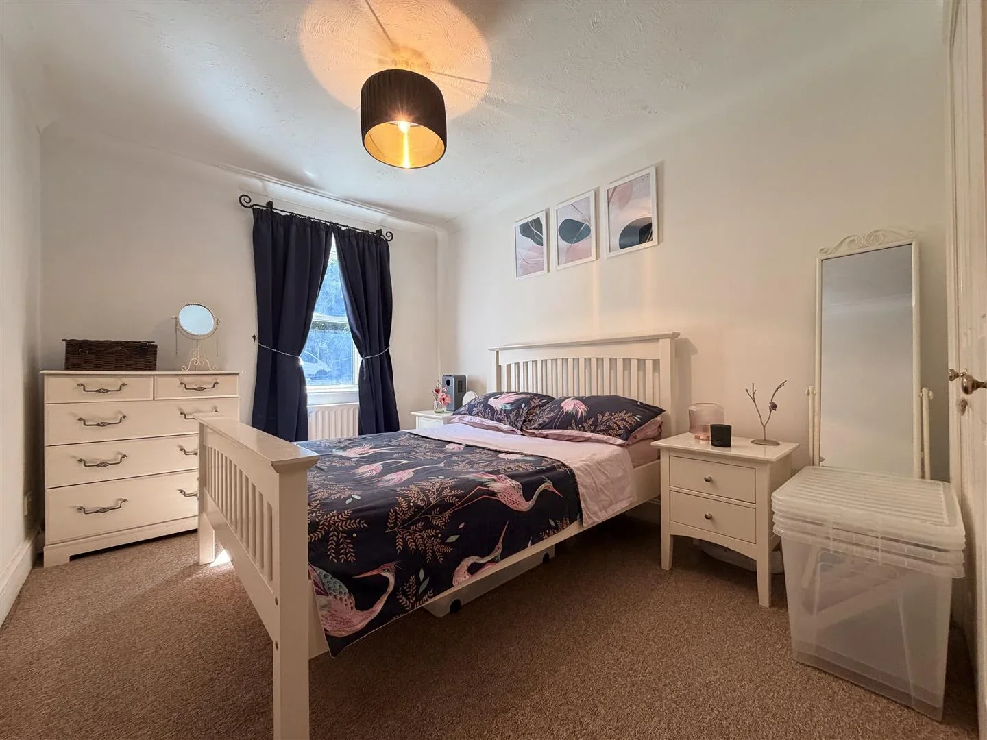Flat Devonshire Avenue in Greater London