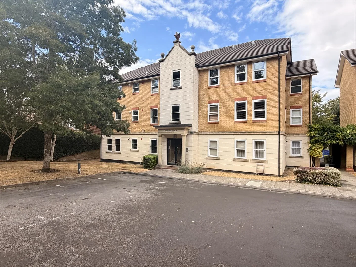 Flat Devonshire Avenue in Greater London