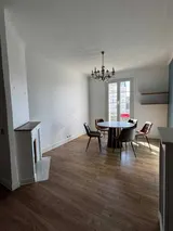 Flat Avenue du Maréchal Joffre in Meudon