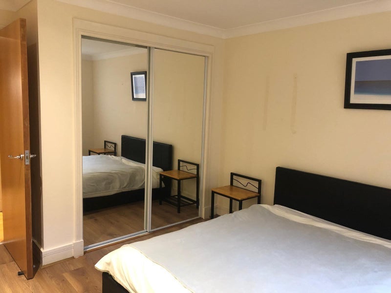 Room Argyle Street in Glasgow