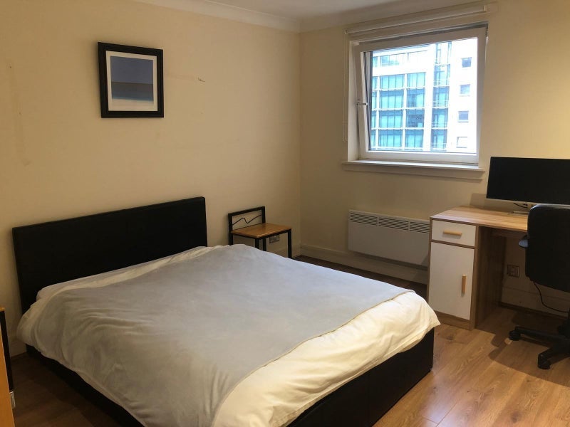 Room Argyle Street in Glasgow