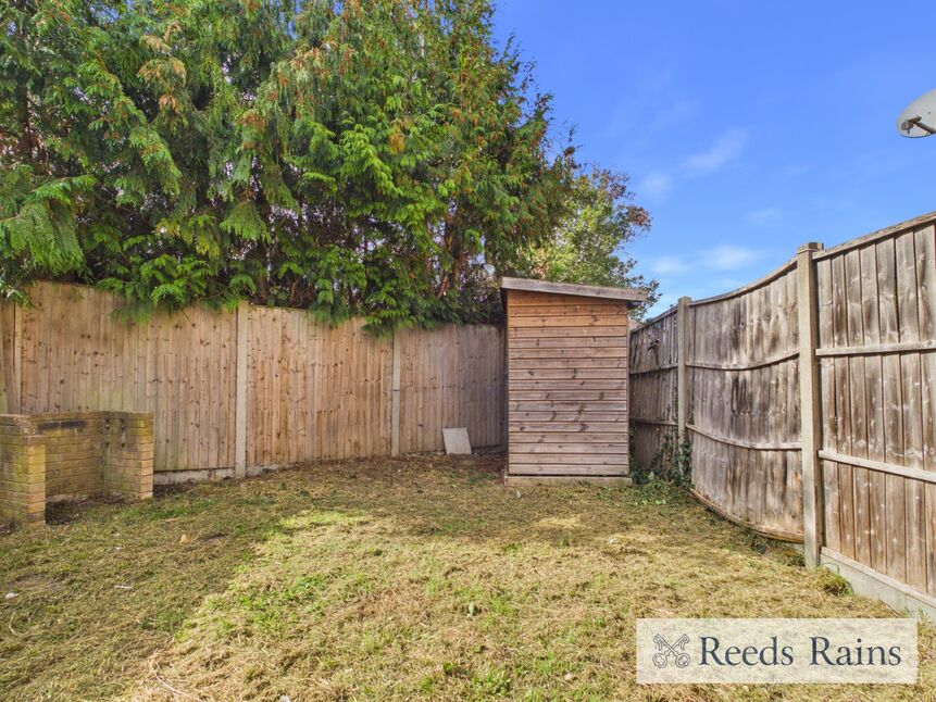 House Holden Close in London