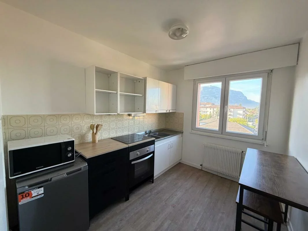 Flat Rue de Vallard in Gaillard