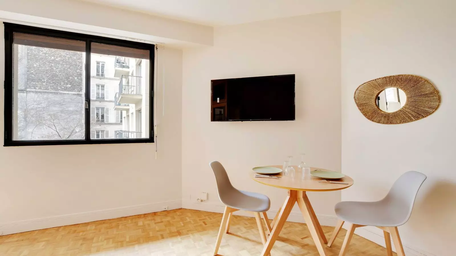 Flat Rue Guersant in Paris