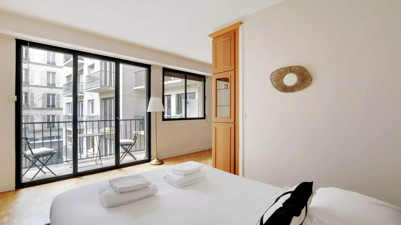 Flat Rue Guersant in Paris