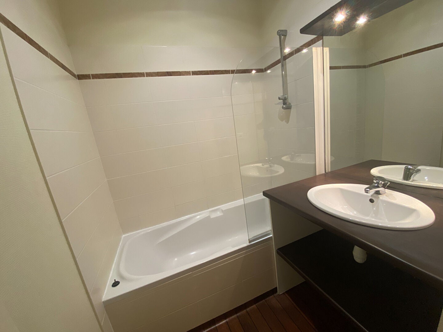 Flat Rue Georges Bonnac in Bordeaux
