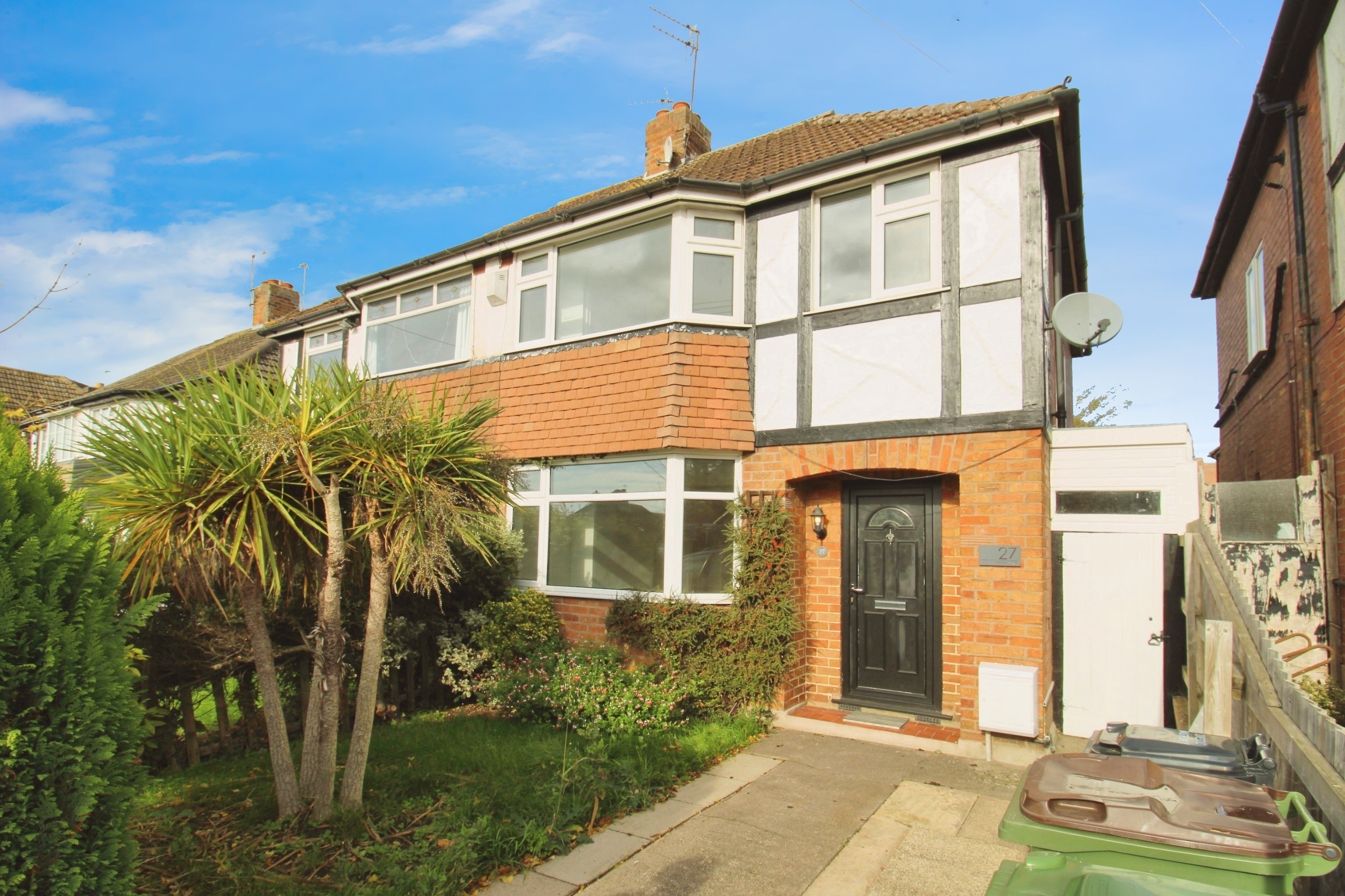 Flat Uplands Road in Oadby and Wigston