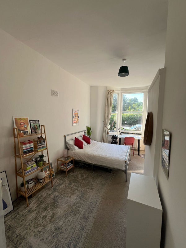 Room Stoke Newington Common in Greater London