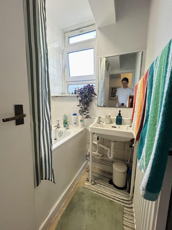 Flat Hoxton Street in Greater London