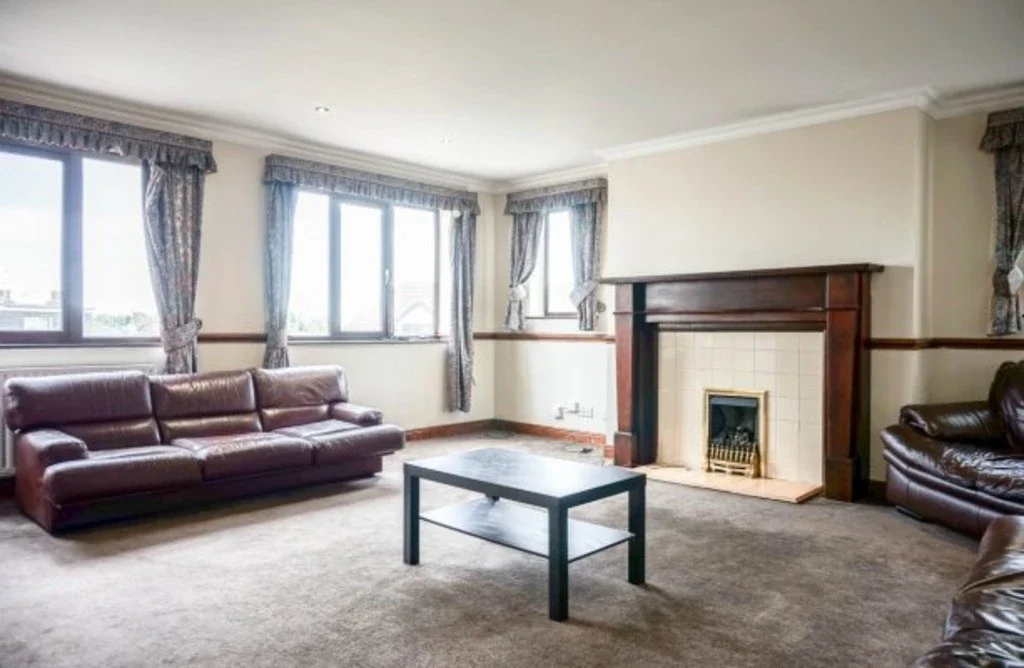 Flat Ash Road in Leeds