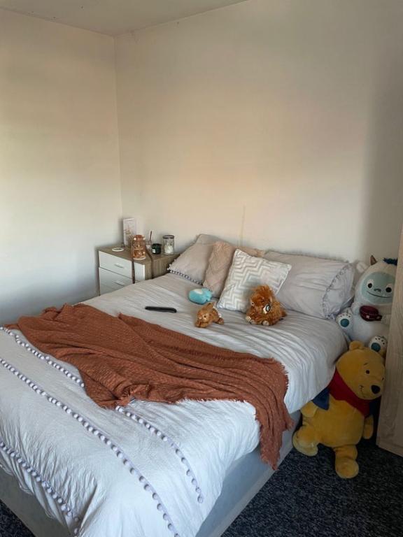 Room Foundry Lane in Southampton
