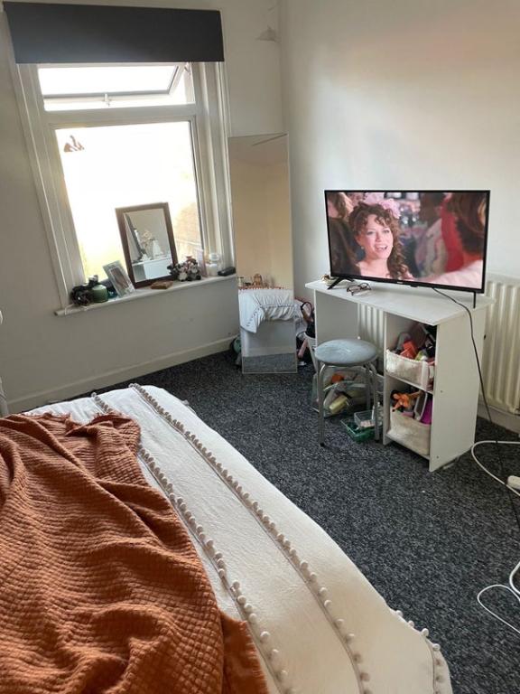 Room Foundry Lane in Southampton