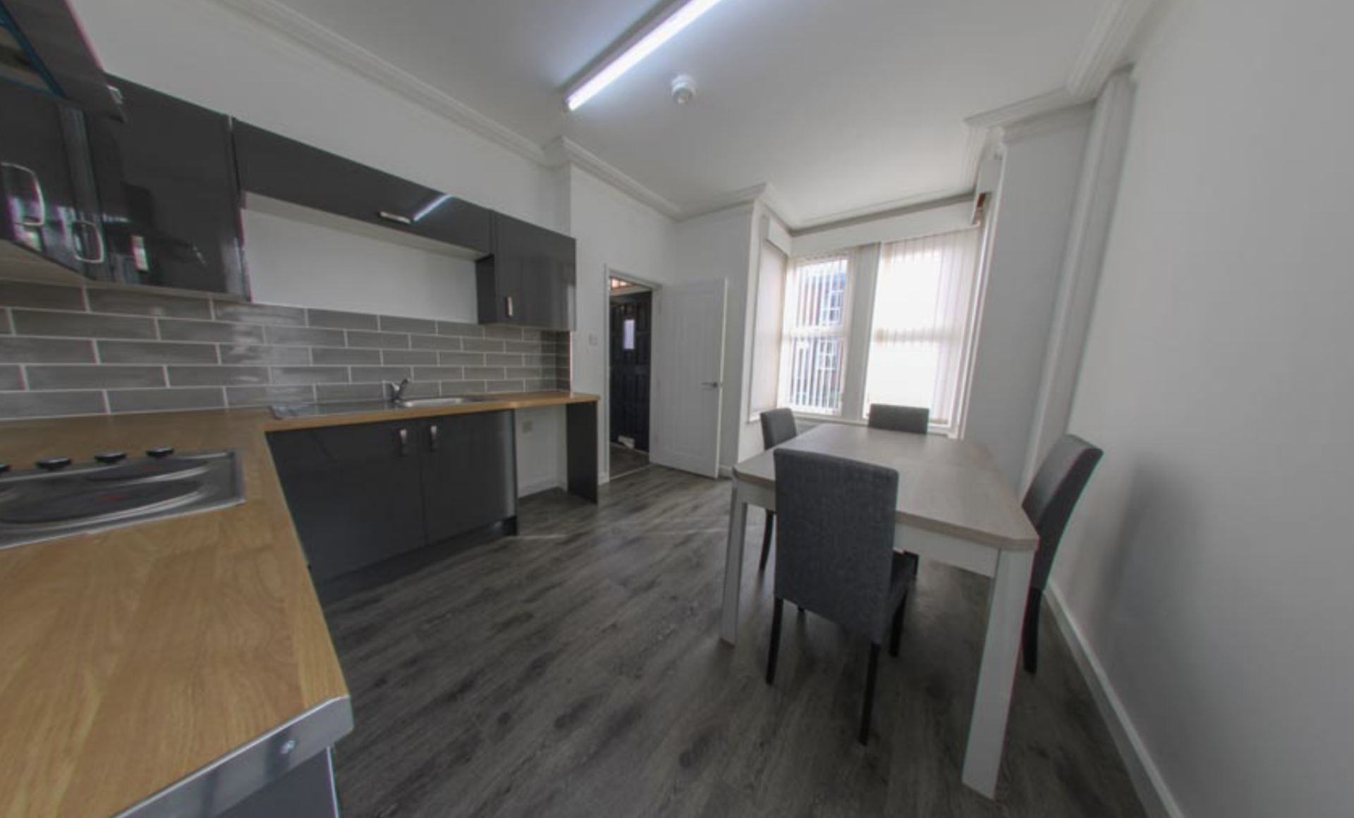 Flat Hesketh Road in Leeds