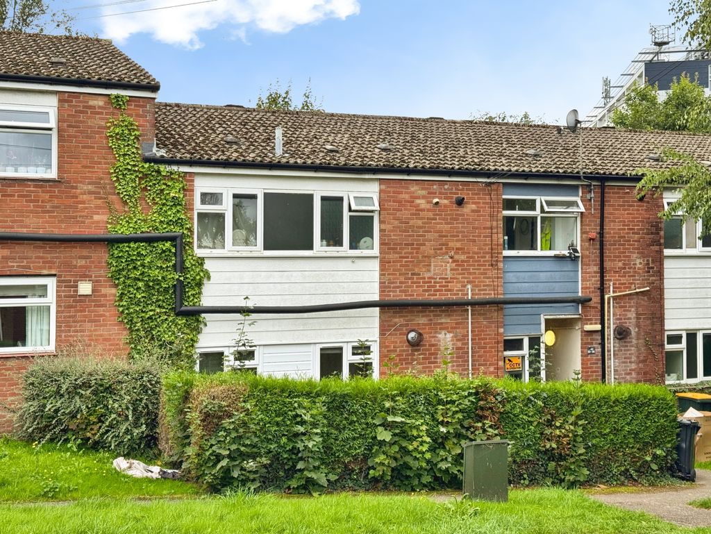 Flat Melfort Gardens in Newport