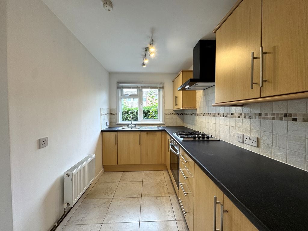 Flat Melfort Gardens in Newport