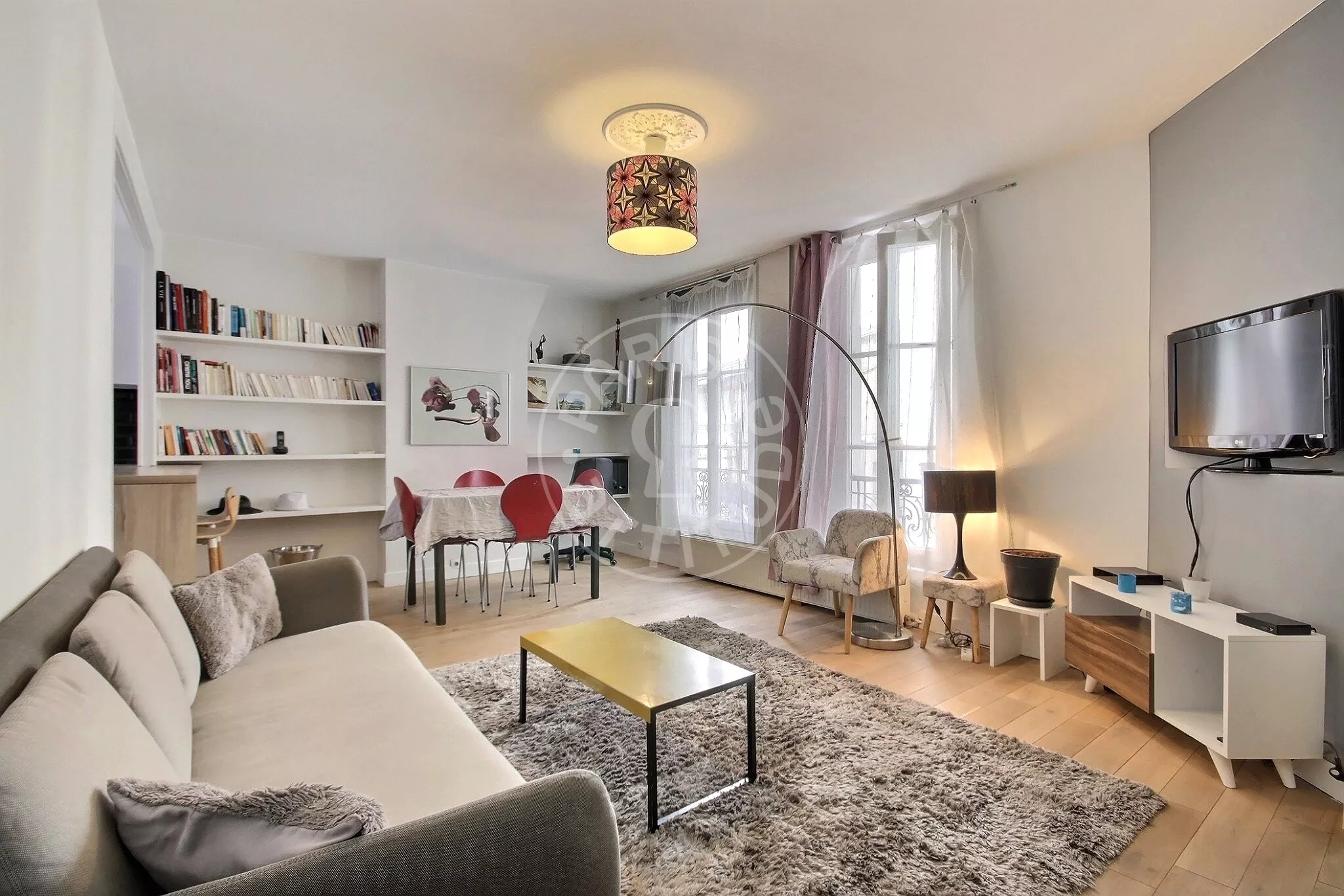 Flat Rue La Fayette in Paris