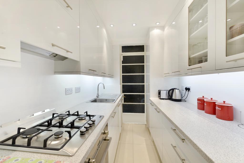 Flat Portman Square in City of Westminster