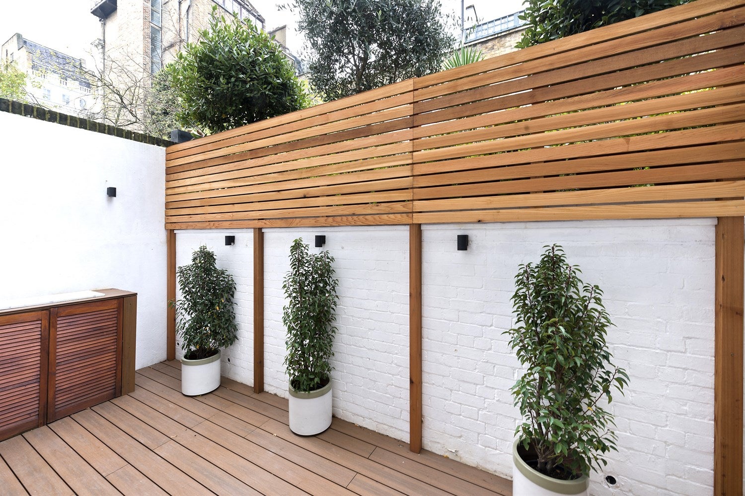 Flat Marloes Road in Greater London