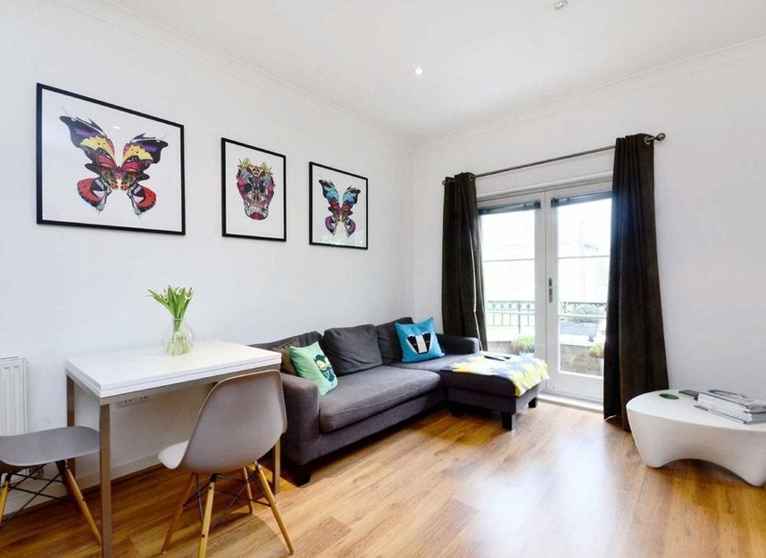 Flat Northpoint Square in Greater London