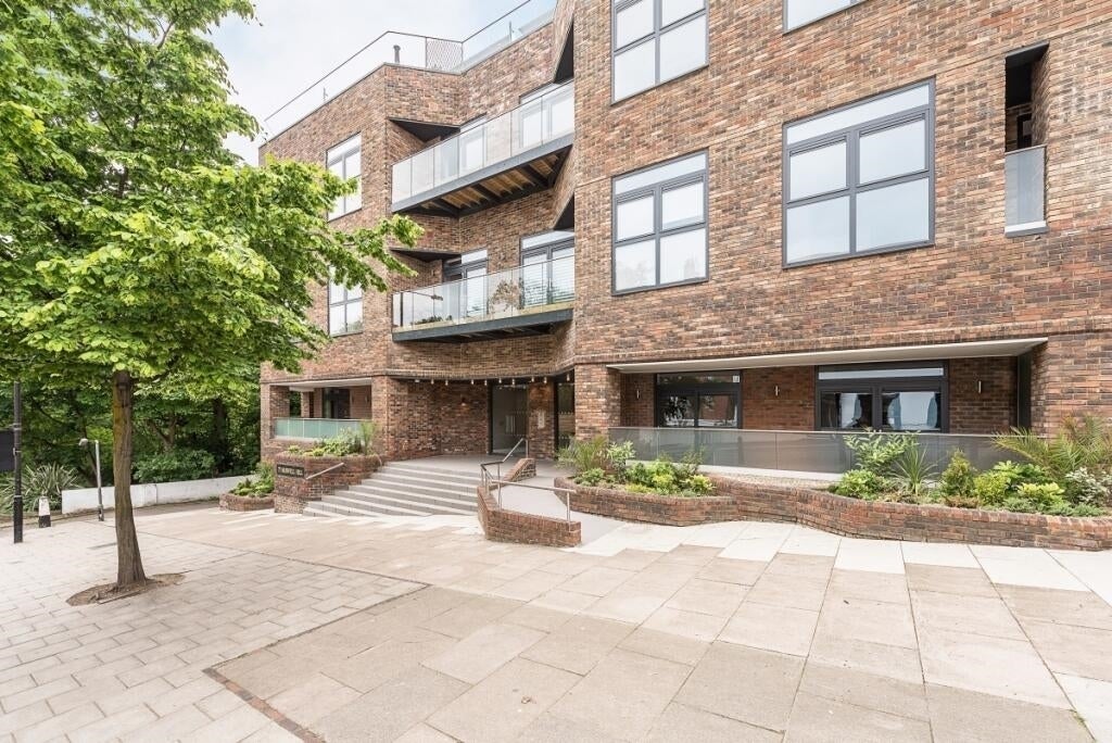 Flat Muswell Hill in Greater London