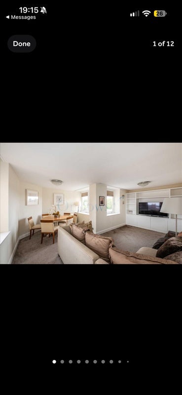 Room King's Road in Greater London