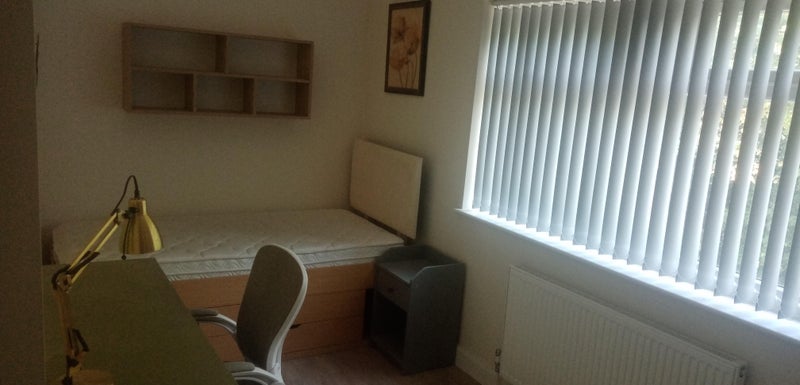 Room Firth Park Road in Sheffield