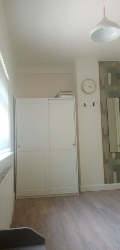 Room Firth Park Road in Sheffield