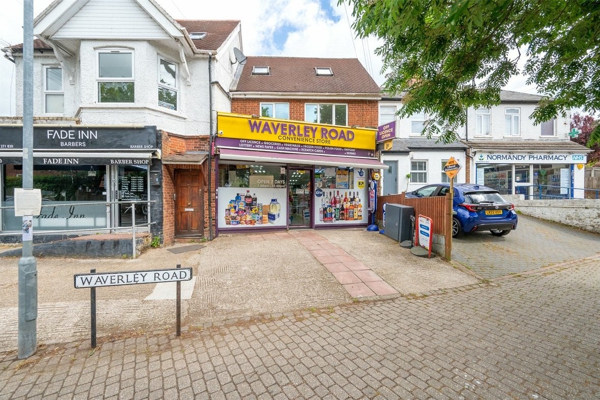 Flat Waverley Road in St Albans