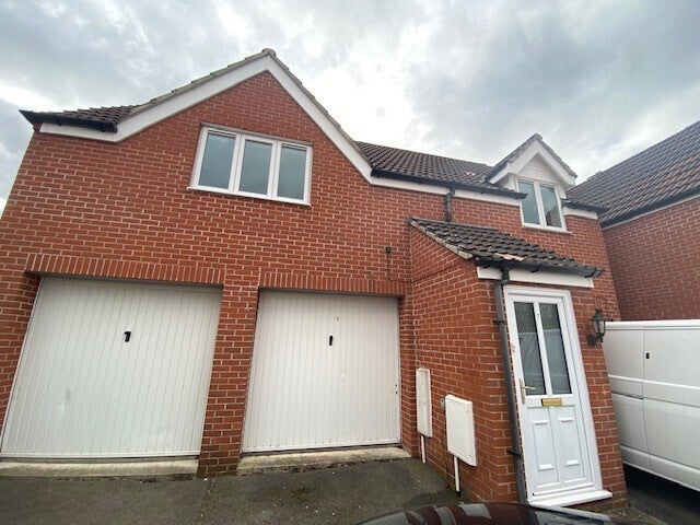 House Meadowlands Avenue in Bridgwater