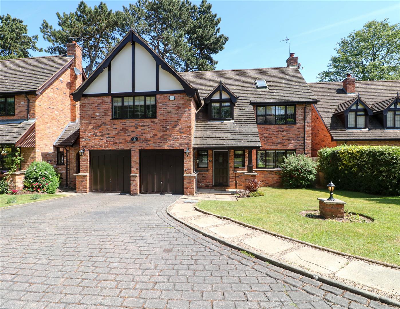 House Weeford Dell in Birmingham